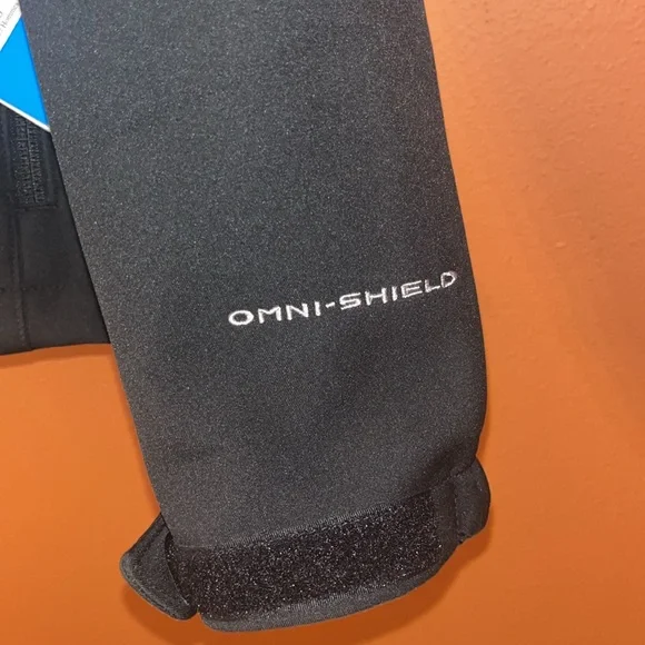 New Mens L Columbia Black Ascender ll  Softshell Outdoor Jacket water resistant - Picture 3 of 9